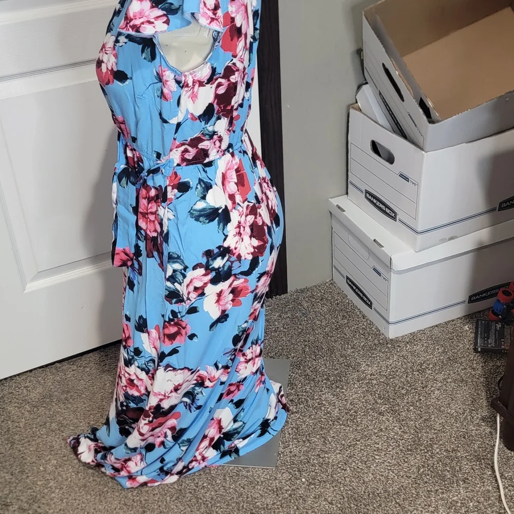 Floral Blue Wrap Dress - Picture 9 of 11